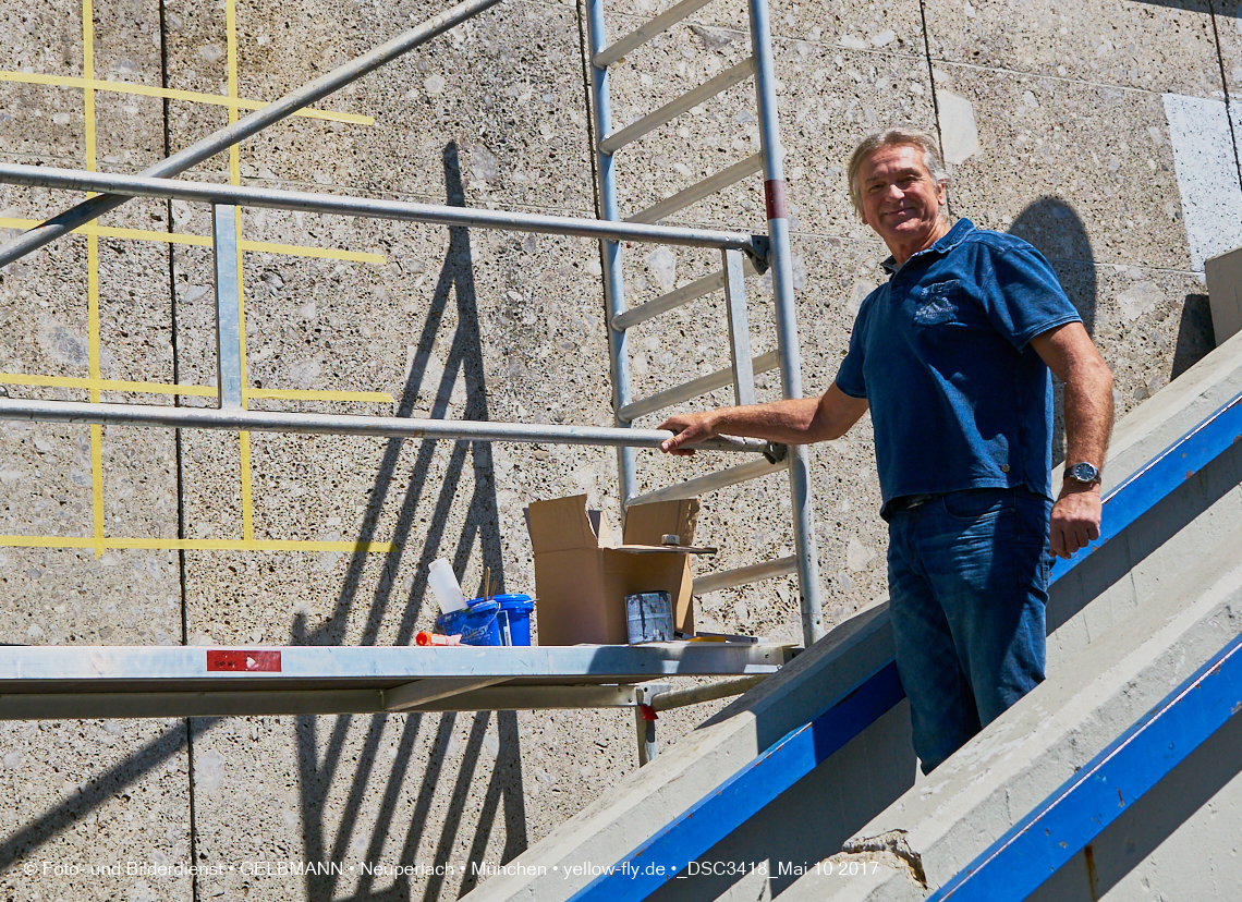 21.03.2017 - Abrissbaustelle Quiddezentrum in Neuperlach